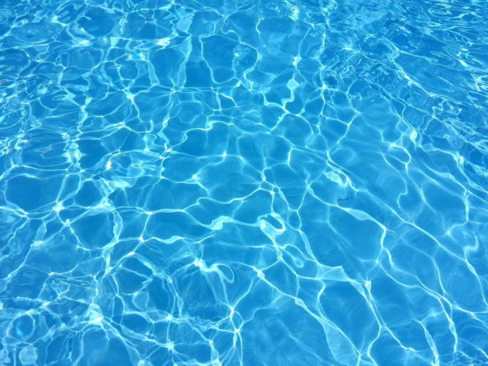 pool cleaning services